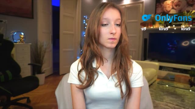 Gallery image thumbnail from Kira9's myfreecams stream on, 09/04/2025, 18:06 image 15 of 20