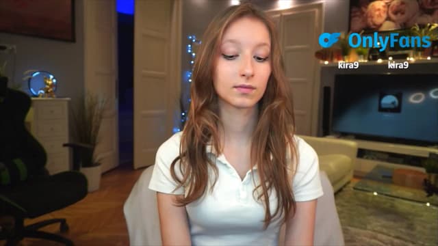 Gallery image thumbnail from Kira9's myfreecams stream on, 09/04/2025, 18:06 image 12 of 20