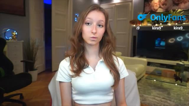 Gallery image thumbnail from Kira9's myfreecams stream on, 09/04/2025, 18:27 image 7 of 20