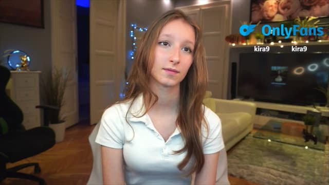 Gallery image thumbnail from Kira9's myfreecams stream on, 09/04/2025, 19:05 image 2 of 20