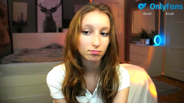 Gallery image thumbnail from Kira9's myfreecams stream on, 09/05/2025, 17:39 image 15 of 20