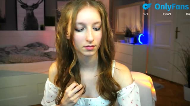 Gallery image thumbnail from Kira9's myfreecams stream on, 09/06/2025, 18:44 image 19 of 20