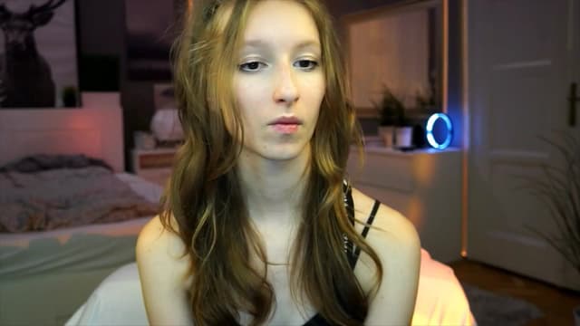 Gallery image thumbnail from Kira9's myfreecams stream on, 09/12/2025, 21:56 image 9 of 20