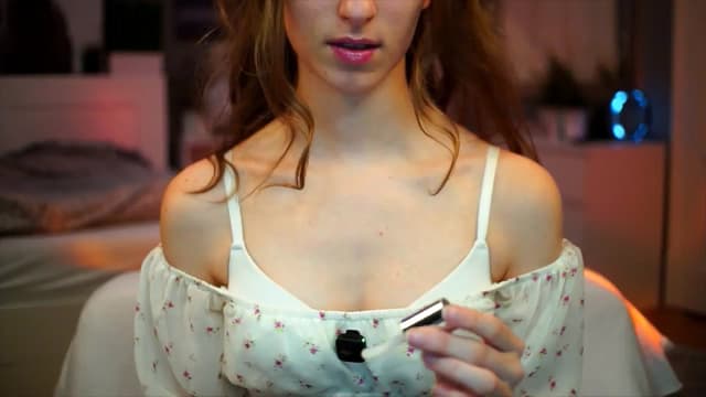 Gallery image thumbnail from Kira9's myfreecams stream on, 09/14/2025, 17:44 image 19 of 20