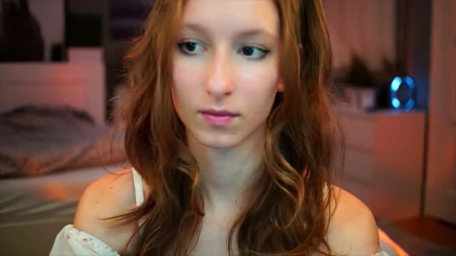 Gallery image thumbnail from Kira9's myfreecams stream on, 09/14/2025, 17:44 image 15 of 20