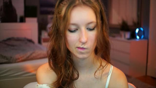 Gallery image thumbnail from Kira9's myfreecams stream on, 09/14/2025, 19:13 image 14 of 20