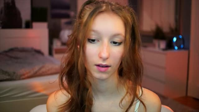 Gallery image thumbnail from Kira9's myfreecams stream on, 09/14/2025, 19:13 image 15 of 20