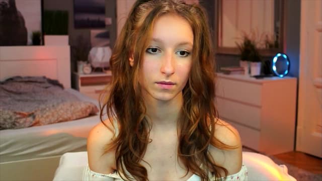 Gallery image thumbnail from Kira9's myfreecams stream on, 09/14/2025, 21:15 image 11 of 20