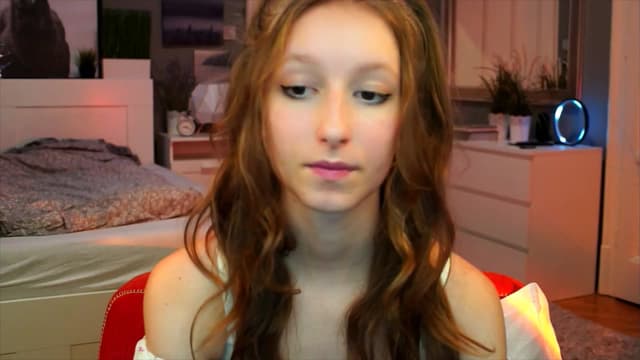 Gallery image thumbnail from Kira9's myfreecams stream on, 09/14/2025, 22:30 image 16 of 20