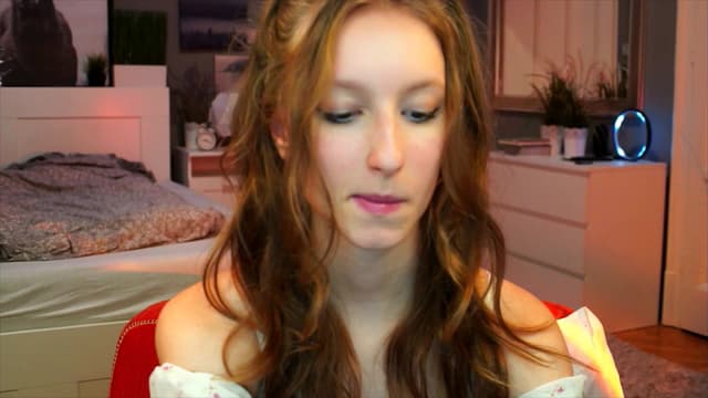 Gallery image thumbnail from Kira9's myfreecams stream on, 09/14/2025, 22:30 image 3 of 20