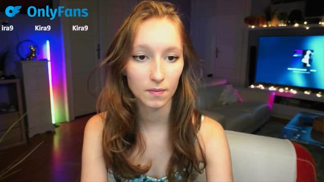Gallery image thumbnail from Kira9's myfreecams stream on, 09/17/2025, 21:29 image 10 of 20