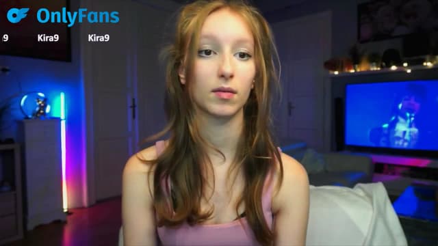 Gallery image thumbnail from Kira9's myfreecams stream on, 09/18/2025, 17:50 image 18 of 20