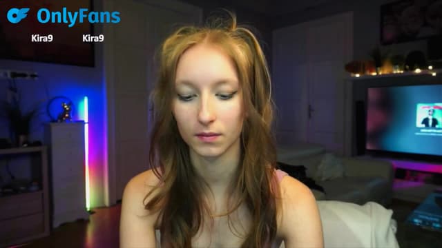 Gallery image thumbnail from Kira9's myfreecams stream on, 09/18/2025, 19:58 image 17 of 20