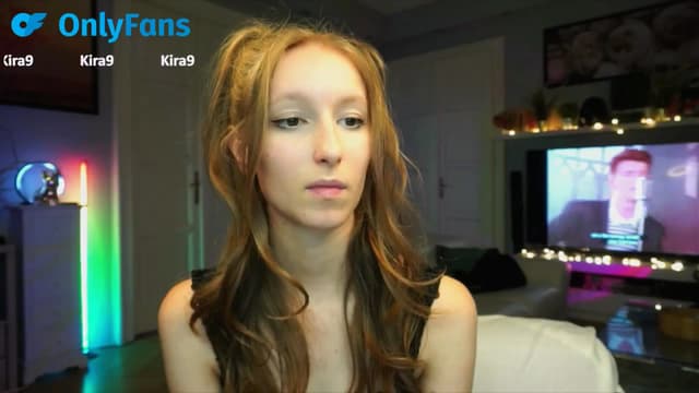 Gallery image thumbnail from Kira9's myfreecams stream on, 09/19/2025, 18:13 image 15 of 20
