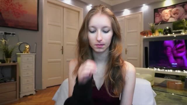 Gallery image thumbnail from Kira9's myfreecams stream on, 09/26/2025, 19:33 image 1 of 20