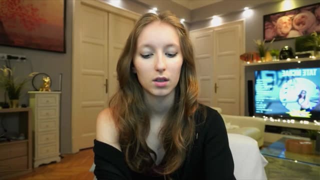 Gallery image thumbnail from Kira9's myfreecams stream on, 09/26/2025, 19:33 image 7 of 20