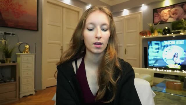 Gallery image thumbnail from Kira9's myfreecams stream on, 09/26/2025, 19:33 image 14 of 20