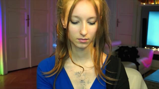 Gallery image thumbnail from Kira9's myfreecams stream on, 10/03/2025, 18:38 image 18 of 20