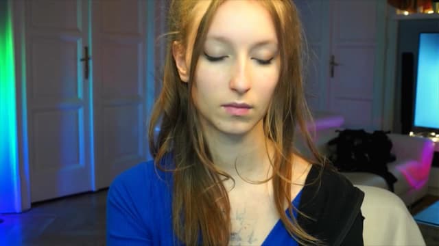 Gallery image thumbnail from Kira9's myfreecams stream on, 10/03/2025, 18:38 image 7 of 20