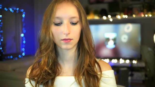 Gallery image thumbnail from Kira9's myfreecams stream on, 10/09/2025, 21:44 image 9 of 20