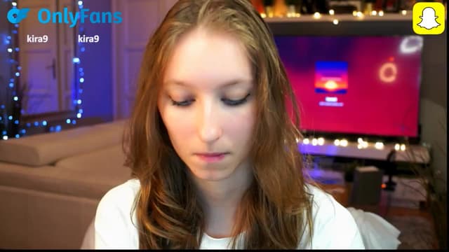 Gallery image thumbnail from Kira9's myfreecams stream on, 10/11/2025, 19:05 image 13 of 20