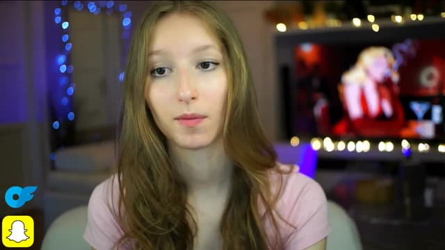 Gallery image thumbnail from Kira9's myfreecams stream on, 10/17/2025, 15:14 image 14 of 20