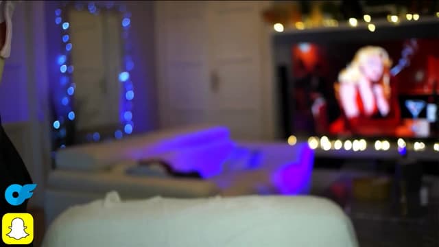 Gallery image thumbnail from Kira9's myfreecams stream on, 10/17/2025, 15:14 image 19 of 20