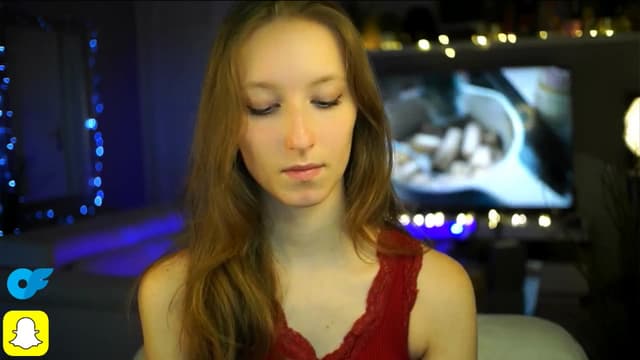 Gallery image thumbnail from Kira9's myfreecams stream on, 10/19/2025, 18:36 image 15 of 20