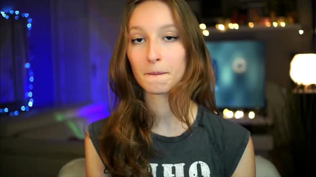 Gallery image thumbnail from Kira9's myfreecams stream on, 10/25/2025, 16:38 image 1 of 20