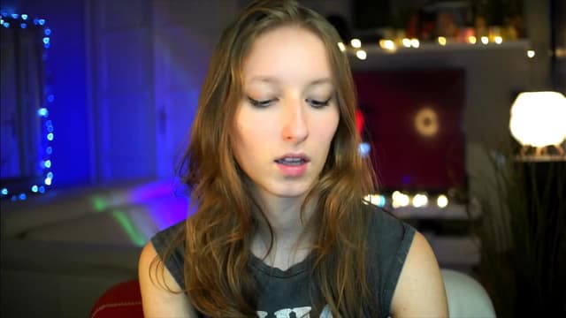 Gallery image thumbnail from Kira9's myfreecams stream on, 10/25/2025, 18:28 image 17 of 20