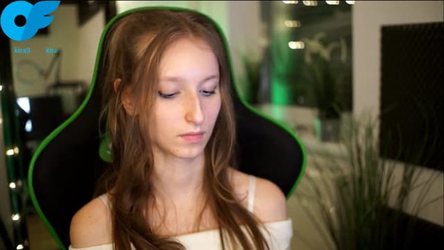Gallery image thumbnail from Kira9's myfreecams stream on, 11/08/2025, 22:25 image 20 of 20