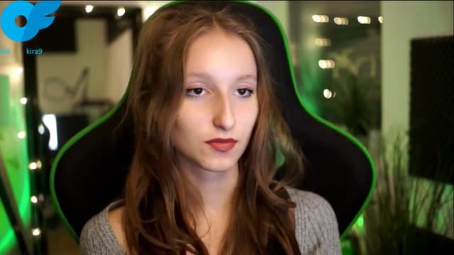Gallery image thumbnail from Kira9's myfreecams stream on, 11/09/2025, 20:59 image 16 of 20