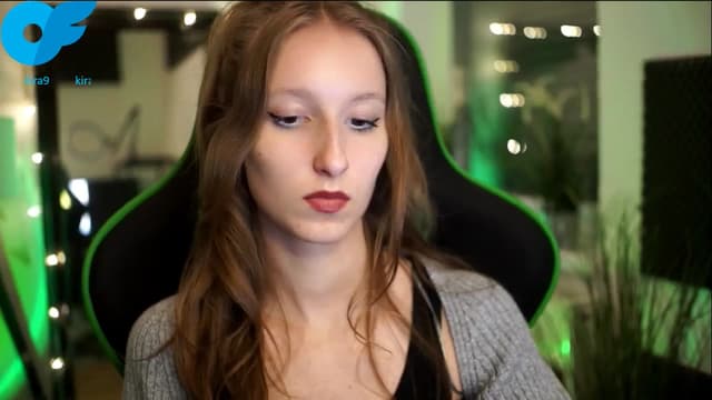 Gallery image thumbnail from Kira9's myfreecams stream on, 11/09/2025, 20:59 image 17 of 20