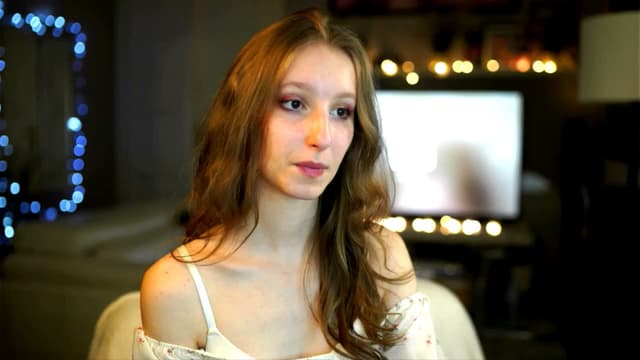 Gallery image thumbnail from Kira9's myfreecams stream on, 12/05/2025, 18:53 image 11 of 20