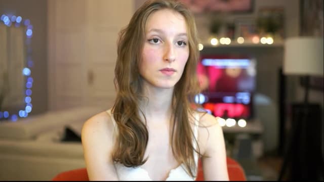 Gallery image thumbnail from Kira9's myfreecams stream on, 12/15/2025, 19:35 image 12 of 20