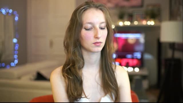 Gallery image thumbnail from Kira9's myfreecams stream on, 12/15/2025, 19:35 image 15 of 20