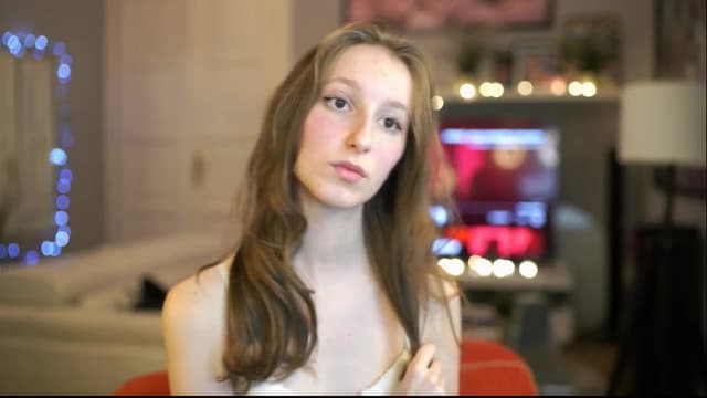 Gallery image thumbnail from Kira9's myfreecams stream on, 12/15/2025, 19:35 image 19 of 20