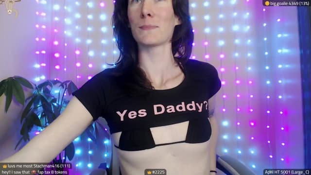 Gallery image thumbnail from Kira_'s myfreecams stream on, 04/11/2025, 17:39 image 8 of 20
