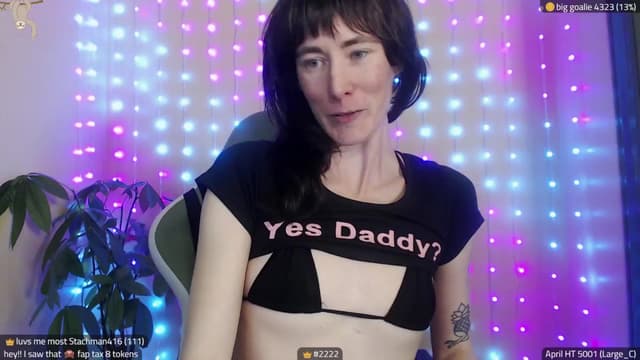 Gallery image thumbnail from Kira_'s myfreecams stream on, 04/11/2025, 17:39 image 12 of 20