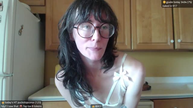 Gallery image thumbnail from Kira_'s myfreecams stream on, 08/01/2025, 15:29 image 12 of 20