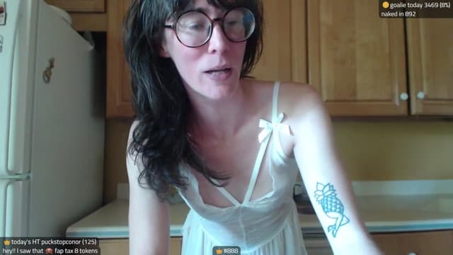 Gallery image thumbnail from Kira_'s myfreecams stream on, 08/01/2025, 15:29 image 14 of 20