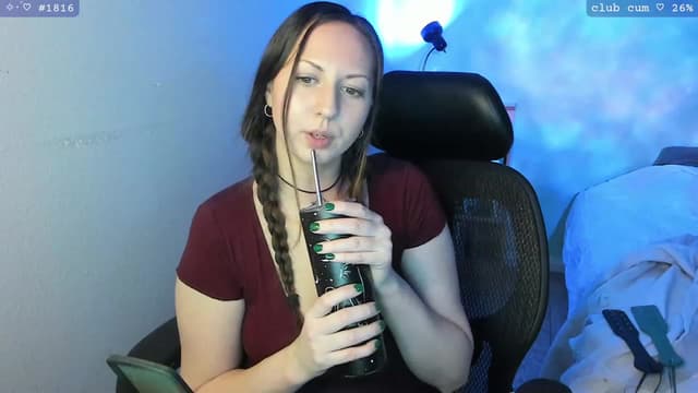 Gallery image thumbnail from Kirby's myfreecams stream on, 03/18/2024, 07:08 image 14 of 20
