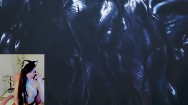 Gallery image thumbnail from Kitty's myfreecams stream on, 04/25/2025, 08:00 image 16 of 20