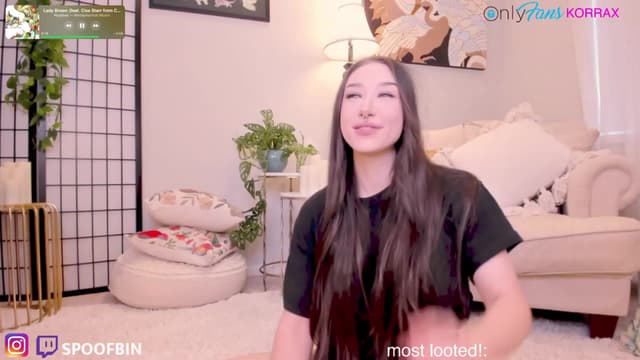 Gallery image thumbnail from Korra's myfreecams stream on, 03/27/2023, 05:32 image 1 of 20