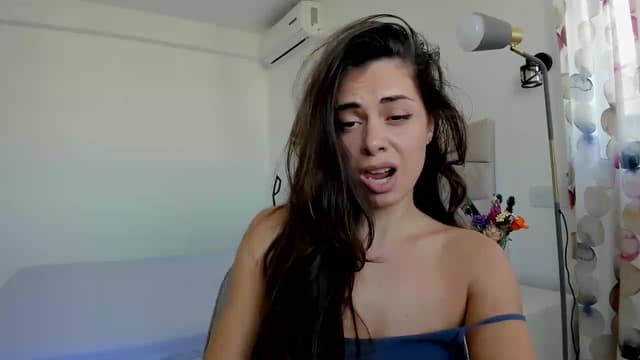 Gallery image thumbnail from Krys_'s myfreecams stream on, 04/16/2026, 08:33 image 5 of 20