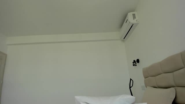 Gallery image thumbnail from Krys_'s myfreecams stream on, 05/08/2026, 08:37 image 12 of 20