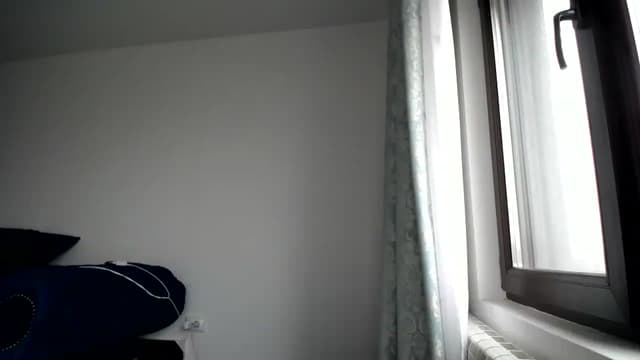 Gallery image thumbnail from L_A_U's myfreecams stream on, 12/06/2022, 08:40 image 5 of 20