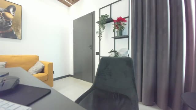 Gallery image thumbnail from L_y_d's myfreecams stream on, 01/22/2025, 12:32 image 17 of 20