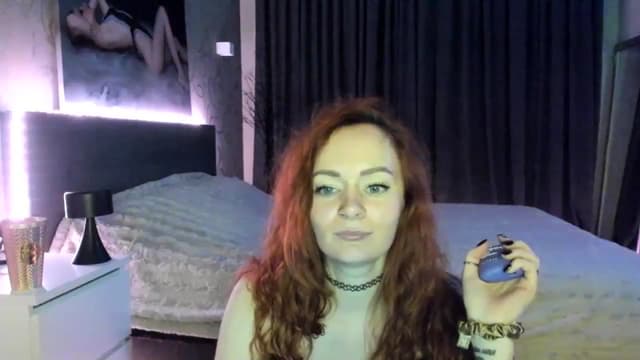 Gallery image thumbnail from La_Va's myfreecams stream on, 11/30/2023, 17:10 image 8 of 20