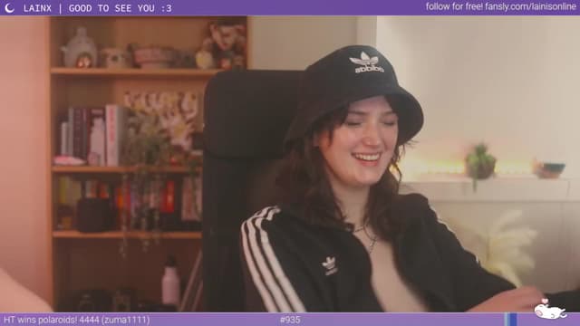 Gallery image thumbnail from Lainx's myfreecams stream on, 03/16/2024, 07:05 image 4 of 20
